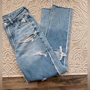 American Eagle distressed mom jeans size 2